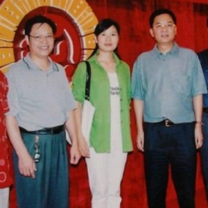 广东省发改委主任、原珠海市市长何宁卡和巴啦森教育城刘老师